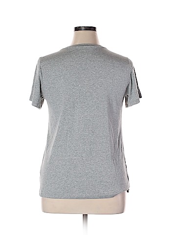 Old Navy Short Sleeve T-Shirt (view 2)