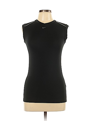 Nike Active T-Shirt (view 1)