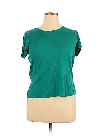 Daisy Fuentes Short Sleeve T-Shirt (view 1)