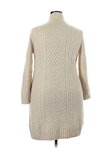 Abercrombie & Fitch Casual Dress (view 2)