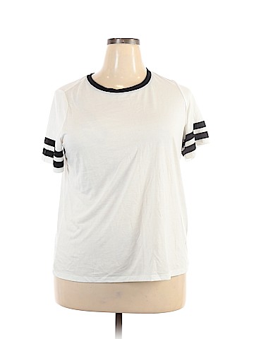 Forever 21 Plus Short Sleeve T-Shirt (view 1)