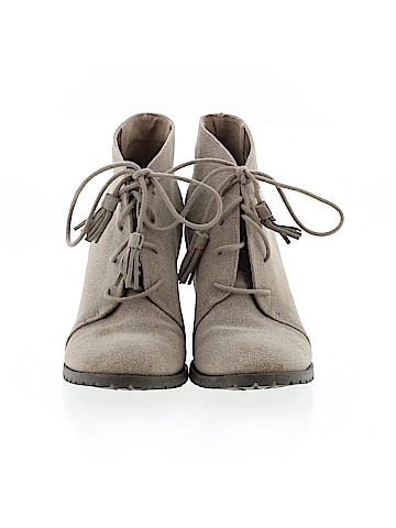 Restricted Shoes Ankle Boots (view 2)