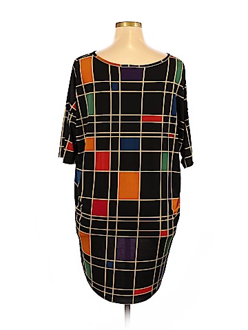 Lularoe Short Sleeve T-Shirt (view 2)