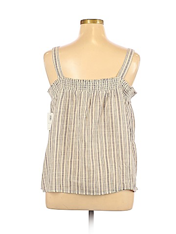 Old Navy Sleeveless Blouse (view 2)