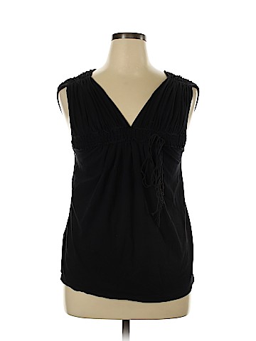 BCBGMAXAZRIA Short Sleeve Top (view 1)