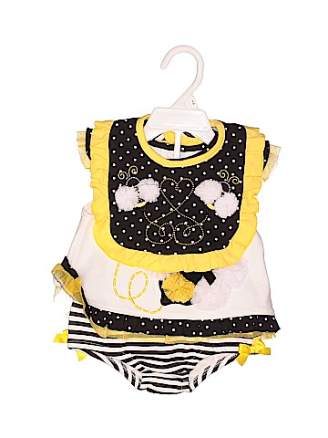 Starting Out Short Sleeve Outfit (view 1)