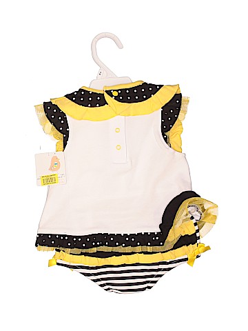 Starting Out Short Sleeve Outfit (view 2)