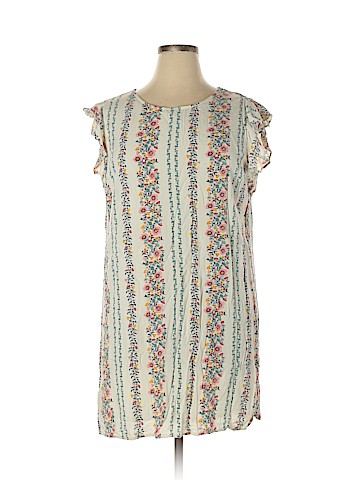 Old Navy Casual Dress (view 1)