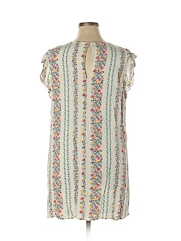 Old Navy Casual Dress (view 2)