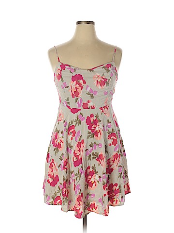 Old Navy Casual Dress (view 1)