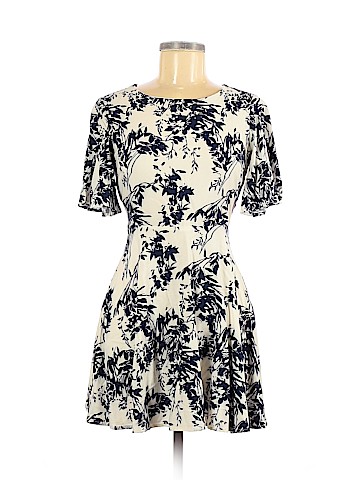 Forever 21 Casual Dress (view 1)