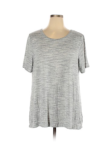 Old Navy Short Sleeve T-Shirt (view 1)