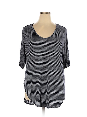 Old Navy Short Sleeve Top (view 1)