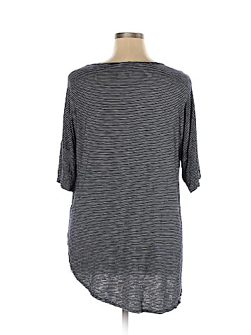 Old Navy Short Sleeve Top (view 2)