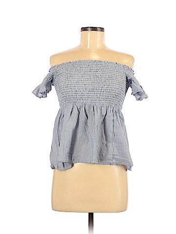 American Eagle Outfitters Short Sleeve Top (view 1)