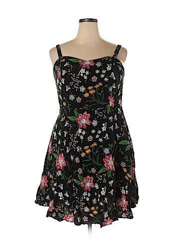 Old Navy Casual Dress (view 1)