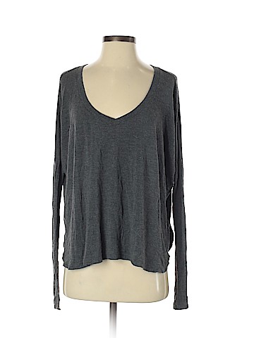 Brandy Melville Long Sleeve T-Shirt (view 1)