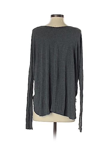 Brandy Melville Long Sleeve T-Shirt (view 2)