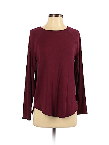 American Eagle Outfitters Pullover Sweater (view 1)