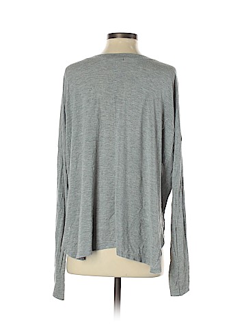 Brandy Melville Long Sleeve T-Shirt (view 2)