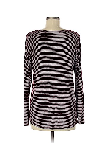 American Eagle Outfitters Long Sleeve T-Shirt (view 2)