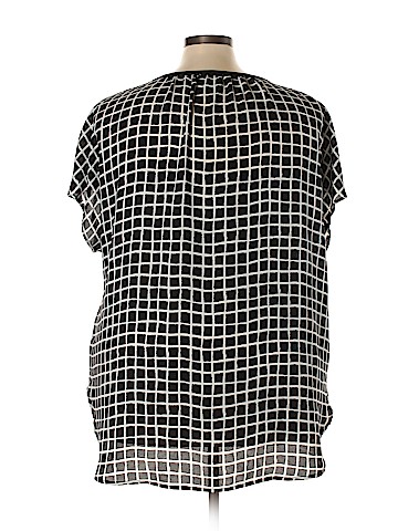 Ava & Viv Short Sleeve Blouse (view 2)