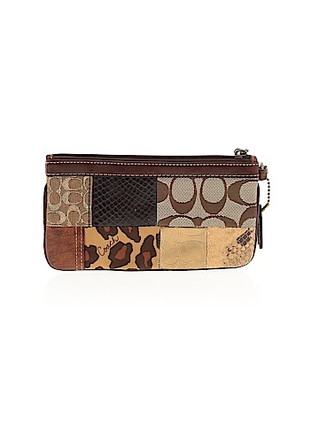 Coach Wristlet (view 2)