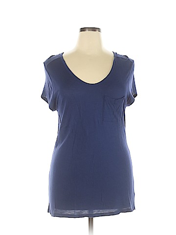 Old Navy Short Sleeve T-Shirt (view 1)