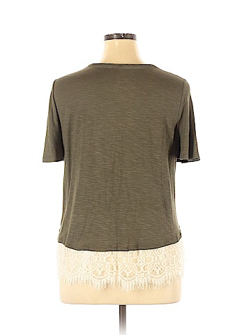 Xhilaration Short Sleeve Top (view 2)