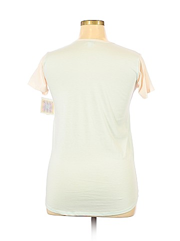 Lularoe Short Sleeve T-Shirt (view 2)