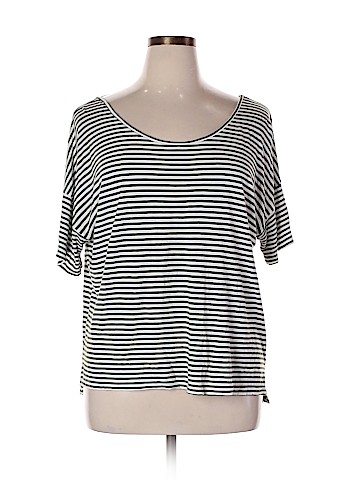 Old Navy Short Sleeve Top (view 1)