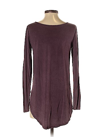 American Eagle Outfitters Long Sleeve Top (view 2)