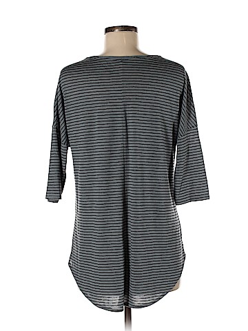 American Eagle Outfitters 3/4 Sleeve T-Shirt (view 2)