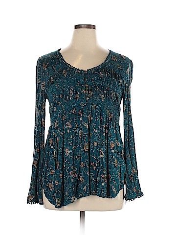 Maurices Long Sleeve Top (view 1)