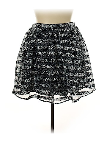 Xhilaration Casual Skirt (view 1)