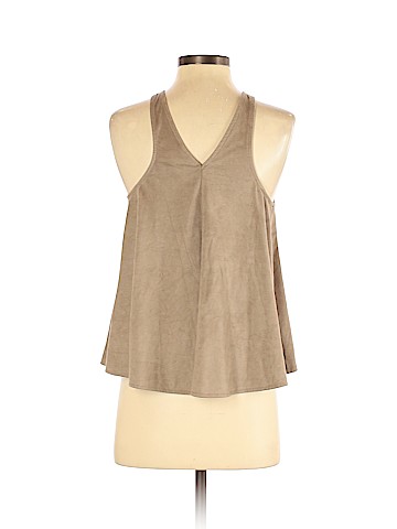 Lucy Love Sleeveless Top (view 2)
