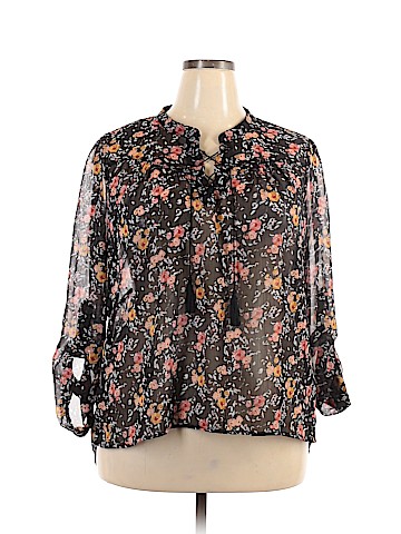 Xhilaration 3/4 Sleeve Blouse (view 1)