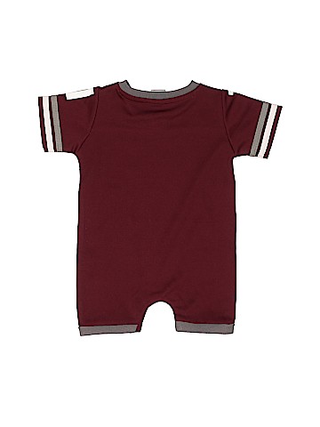 Colosseum Athletics Short Sleeve Outfit (view 2)