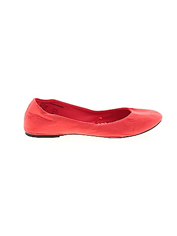 Unbranded Flats (view 1)