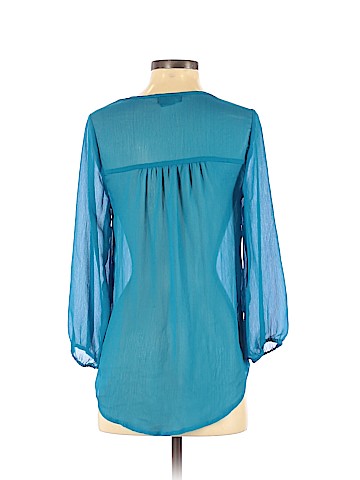 Kelly Renee 3/4 Sleeve Blouse (view 2)