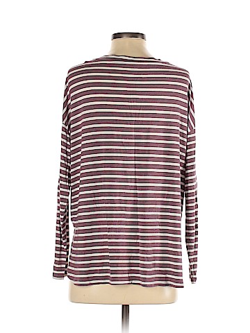 American Eagle Outfitters Long Sleeve T-Shirt (view 2)