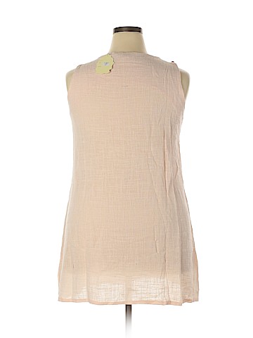 Velzera Sleeveless Blouse (view 2)