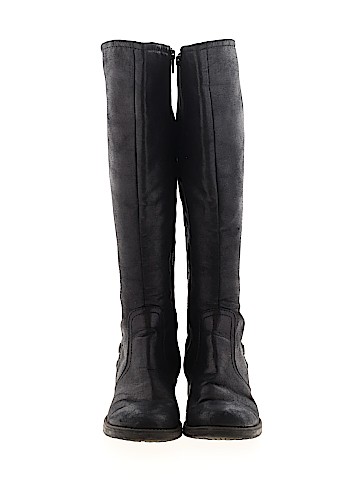 Baretraps Boots (view 2)