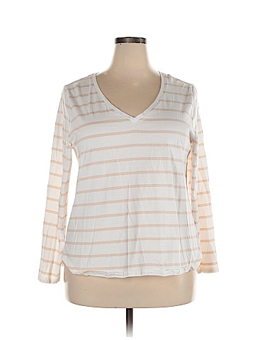 Old Navy Long Sleeve T-Shirt (view 1)