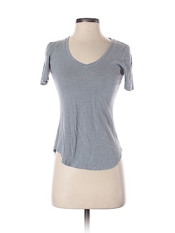 Victoria's Secret Short Sleeve T-Shirt (view 1)