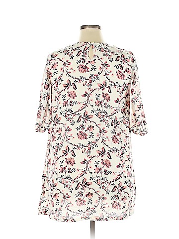 Old Navy Casual Dress (view 2)