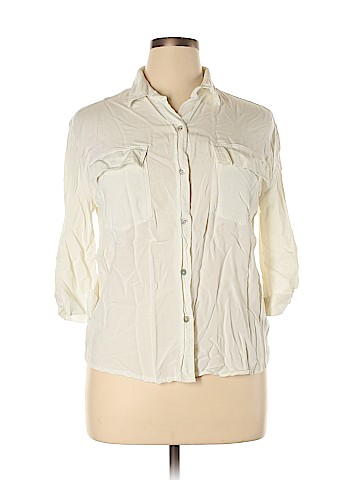 A New Day 3/4 Sleeve Button-Down Shirt (view 1)