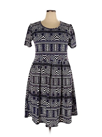 Lularoe Casual Dress (view 1)