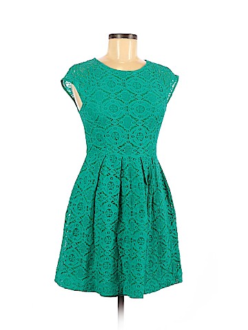 Forever 21 Casual Dress (view 1)