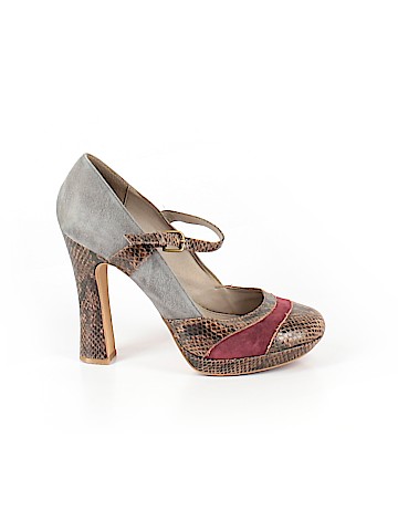 Hinge Heels (view 1)